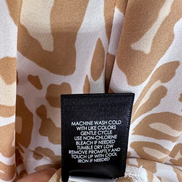 Torrid Shirt Womens 3XL Tunic Pullover Animal Print Blouse Long Sleeve Roll Tab - Picture 6 of 9